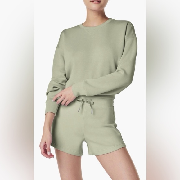 Spanx AirEssentials 4-Inch Shorts - Matcha - Picture 2 of 7